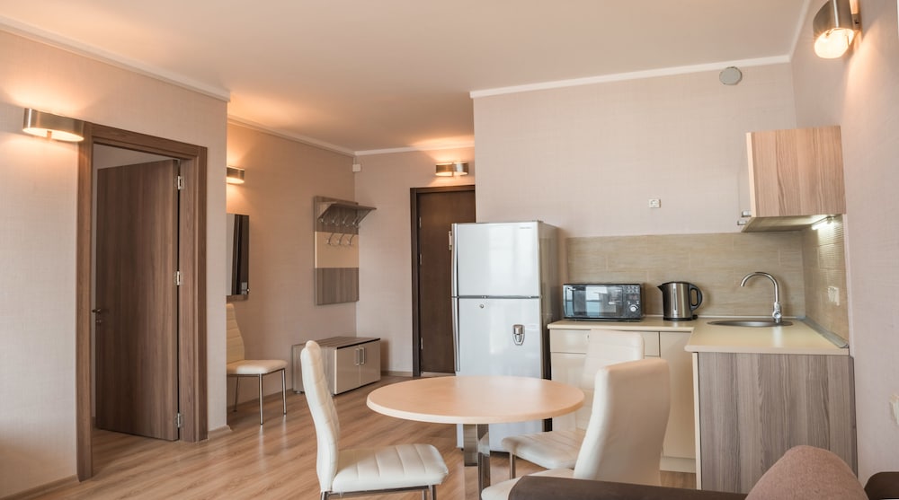 Silk Road Sea Towers Batumi Apart Hotel 13