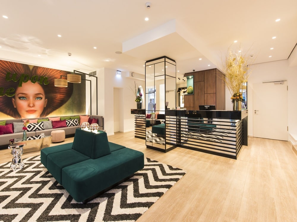 Hotel Ambassador 1