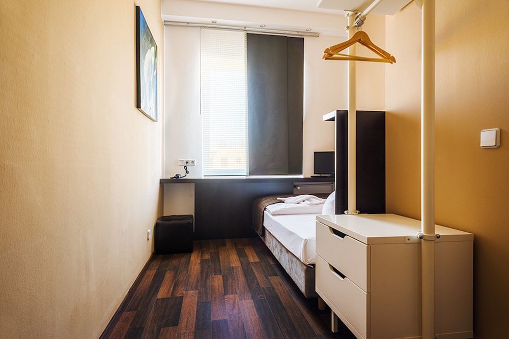 Apple City Hotel 14