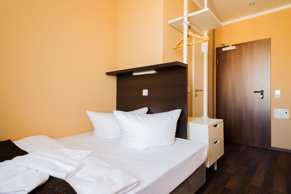 Apple City Hotel 11