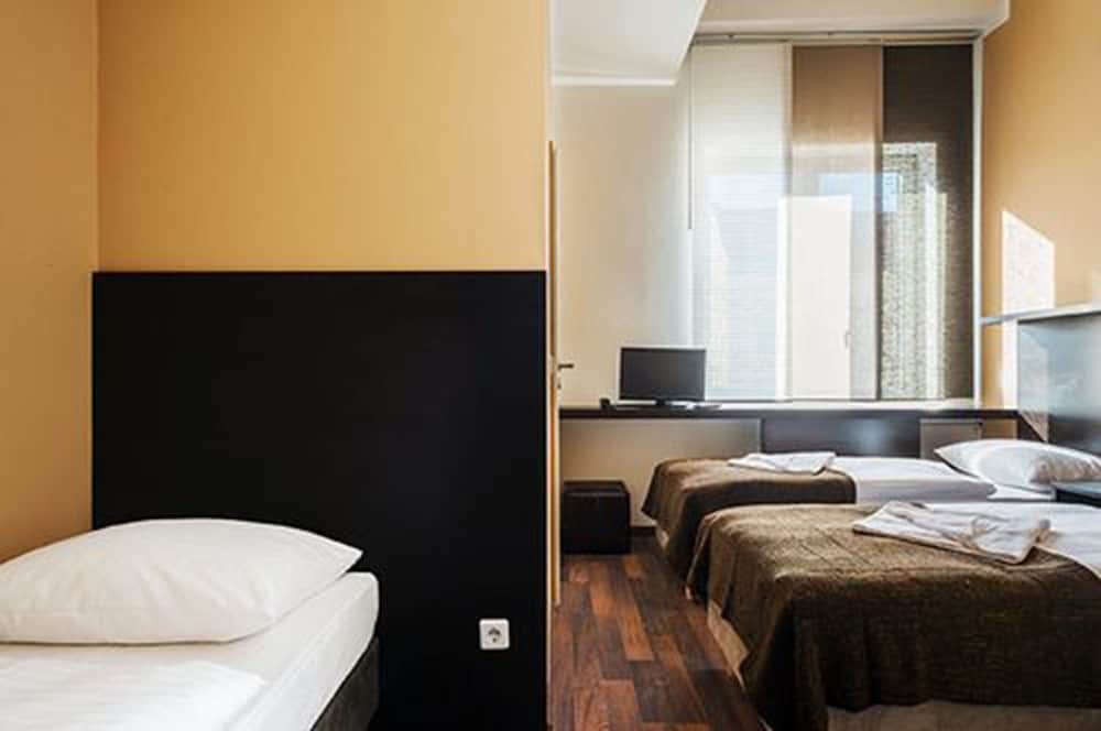 Apple City Hotel 17