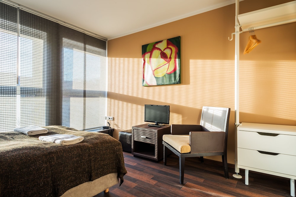 Apple City Hotel 7