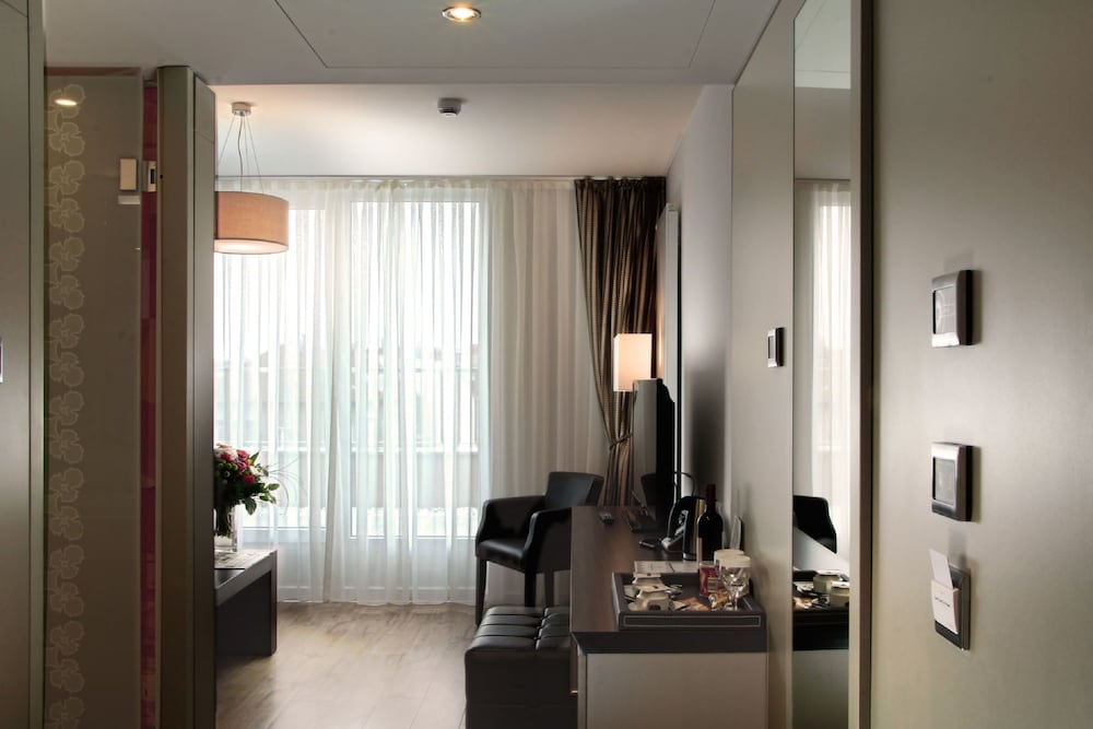 Homaris West Side 9