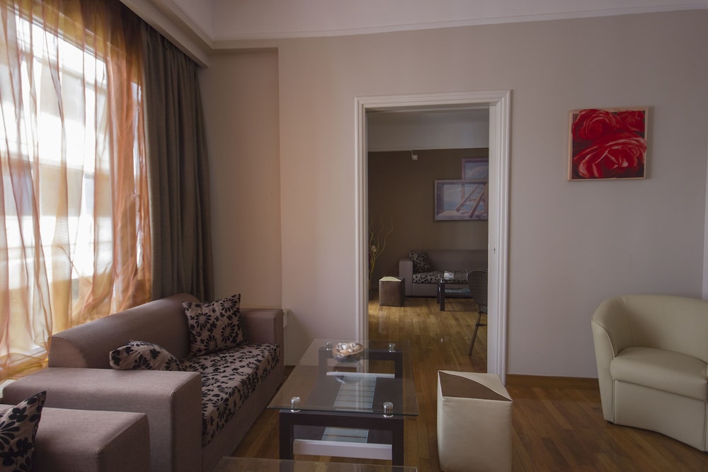 Ambrosia Suites 7