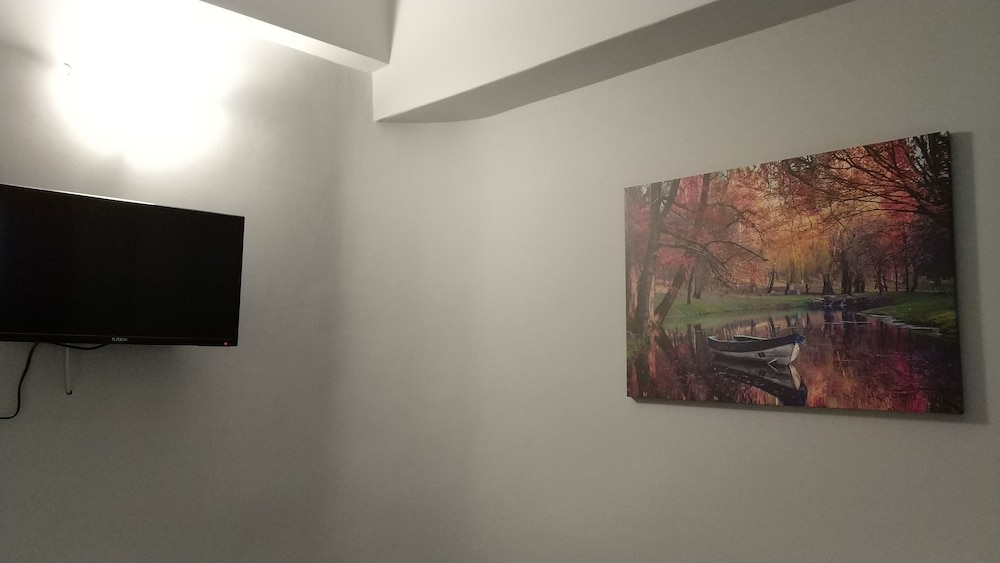 Ambrosia Suites 14