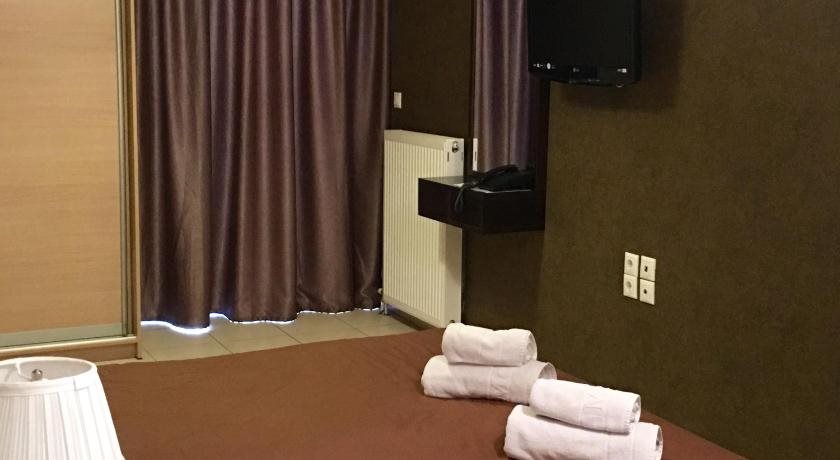 Mc Queen Hotel 23
