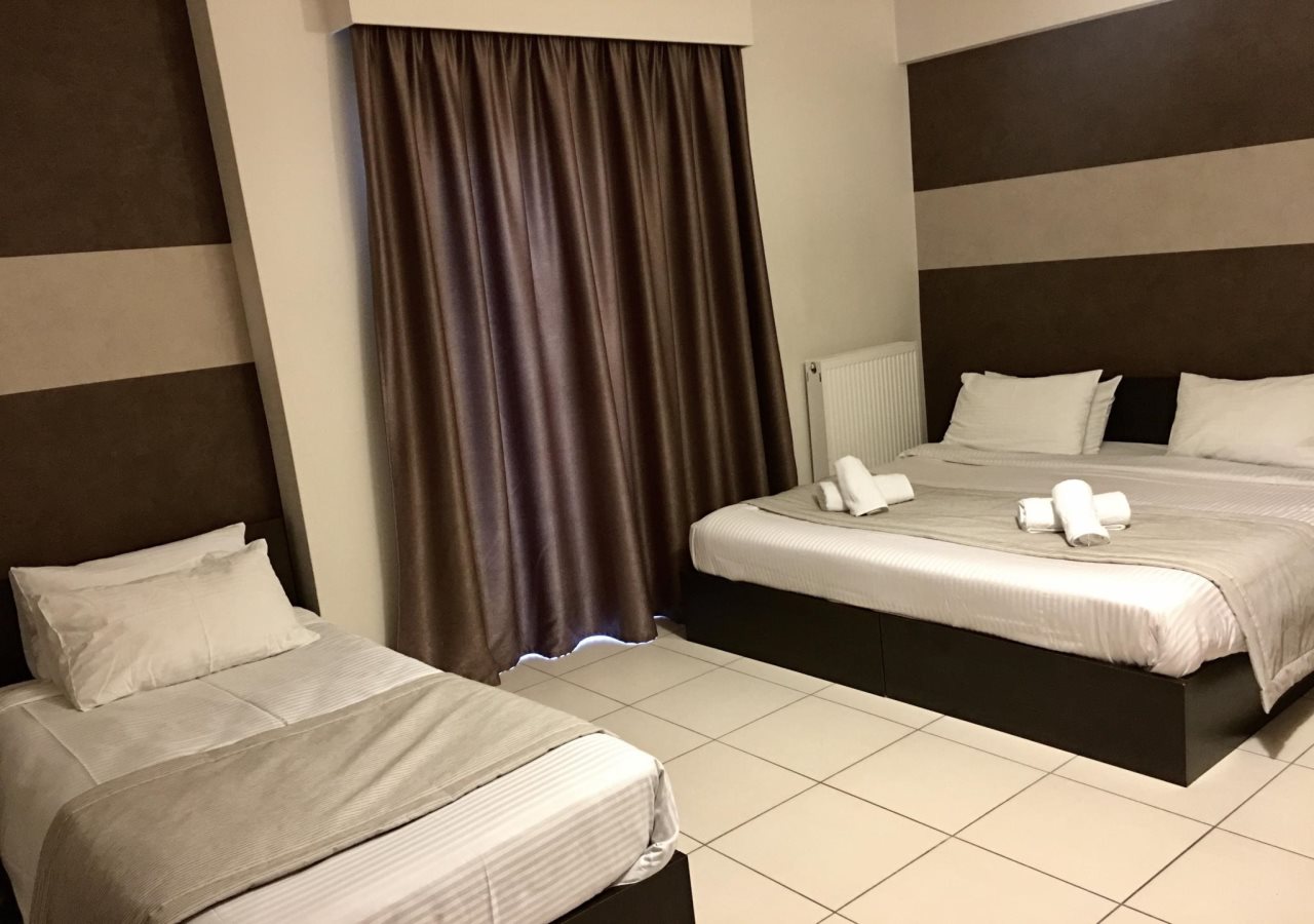 Mc Queen Hotel 24