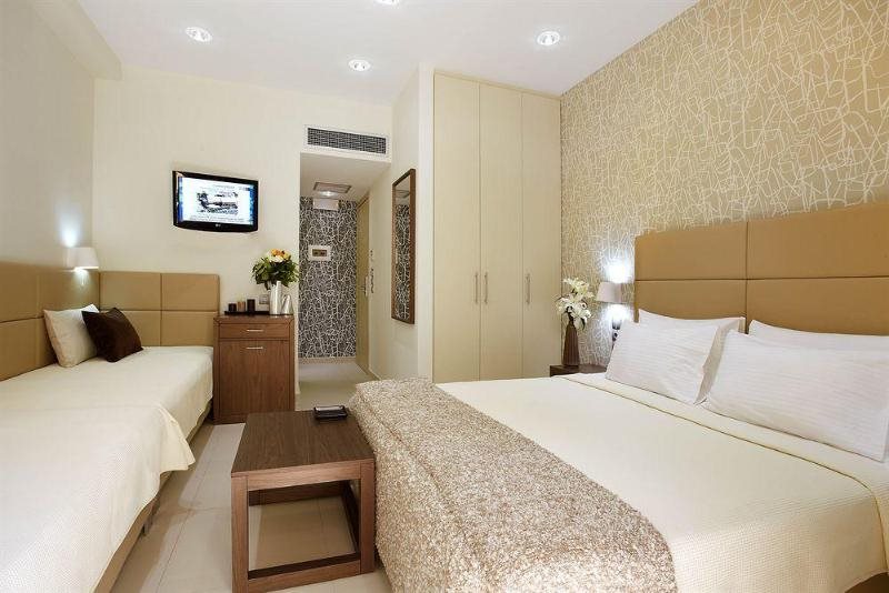 Piraeus Inn 21
