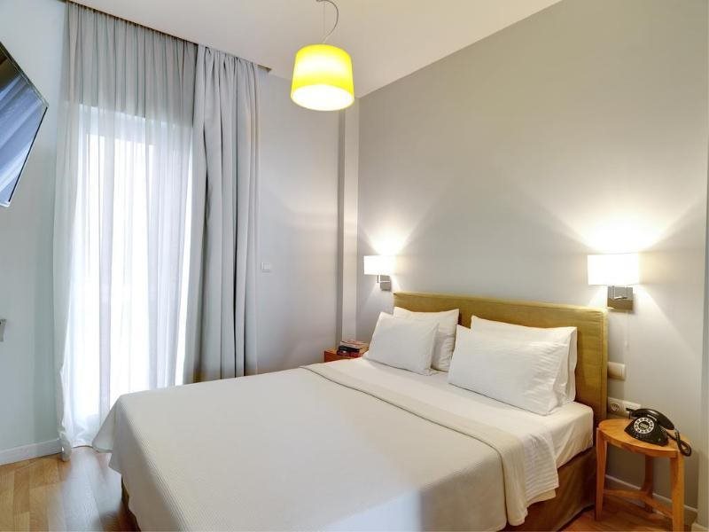 Piraeus Inn 23