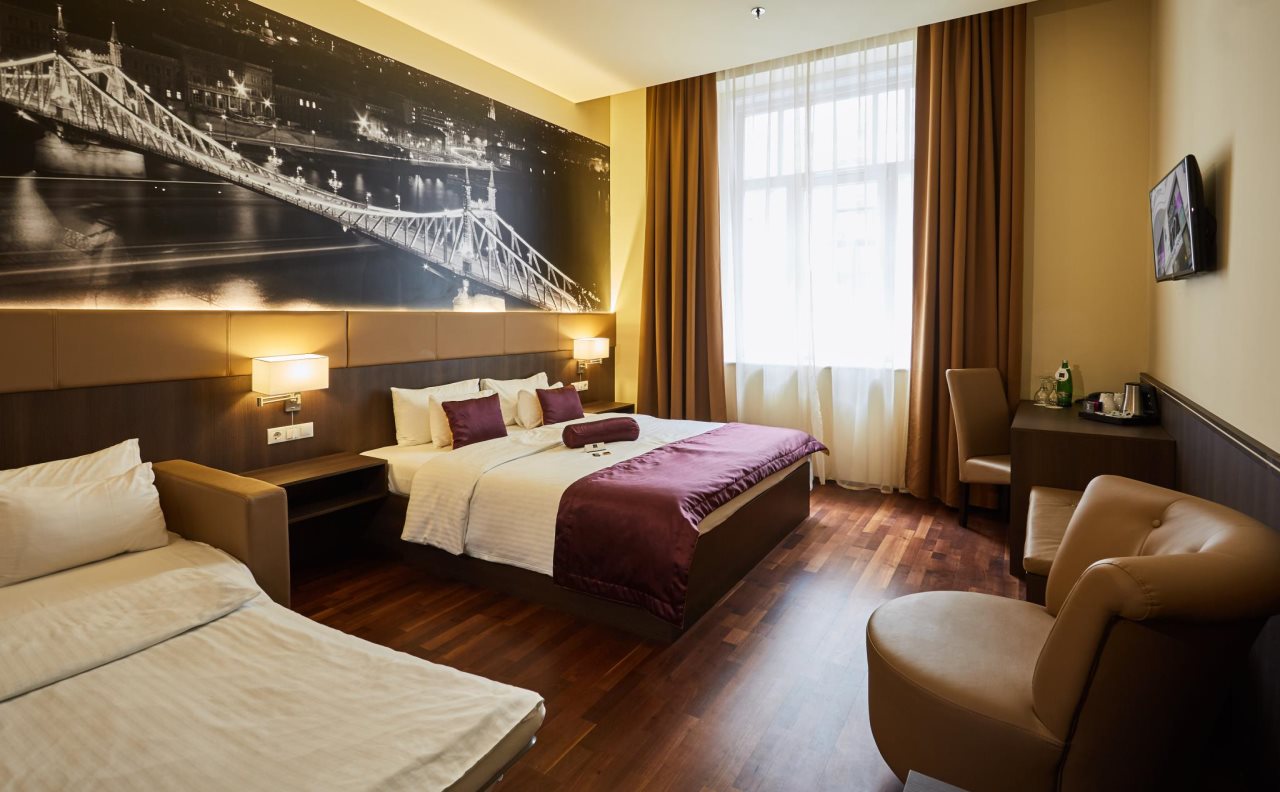 12 Revay Hotel 4