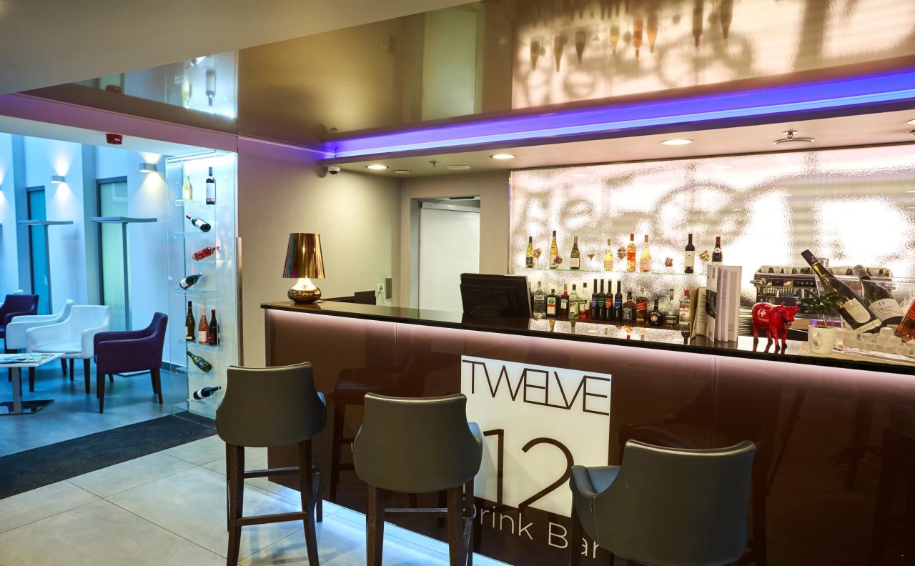 12 Revay Hotel 9