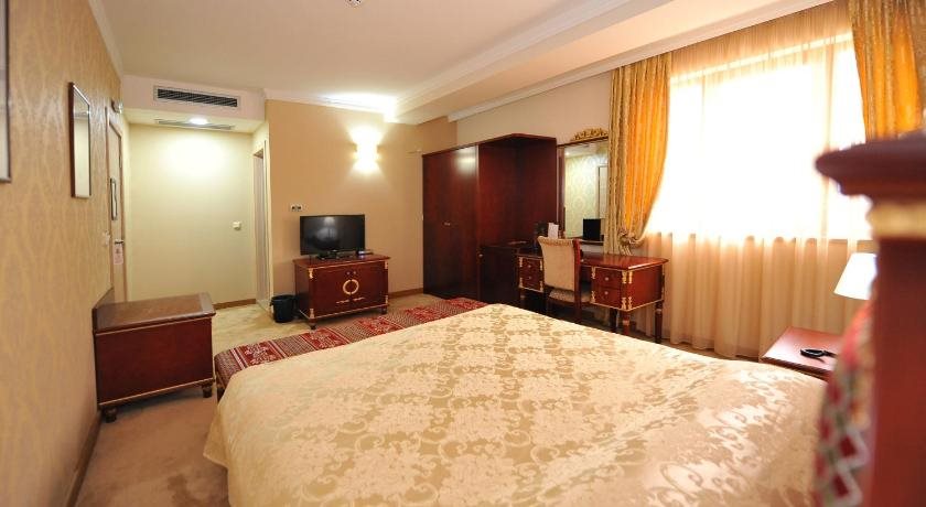 Hotel Gold 3
