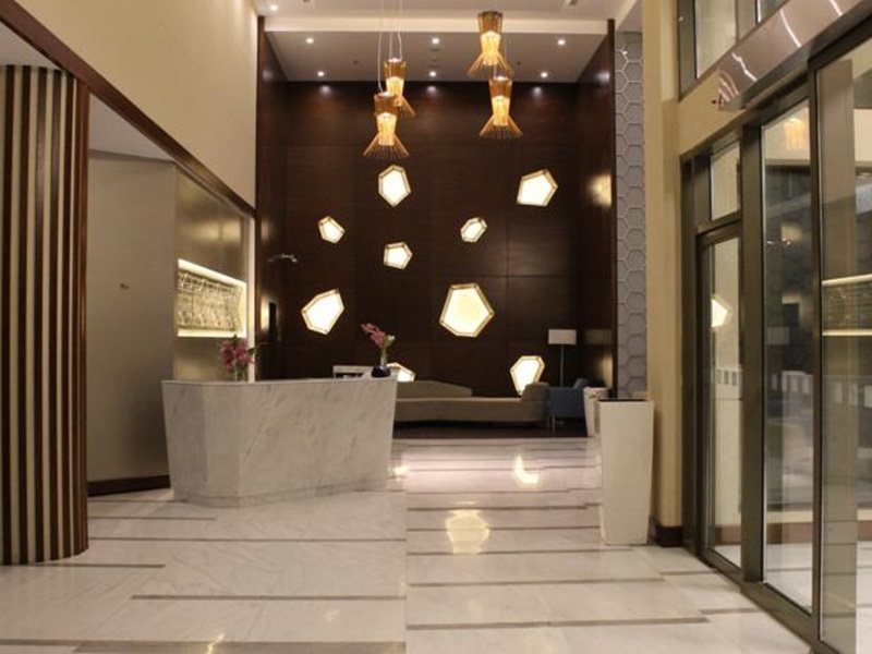 Holiday Inn Jeddah Gateway 7