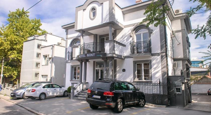 Hotel Mint 17