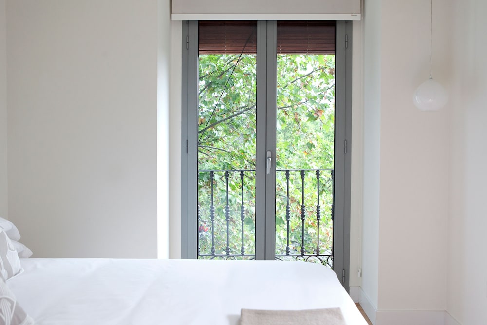 60 Balconies Art 7