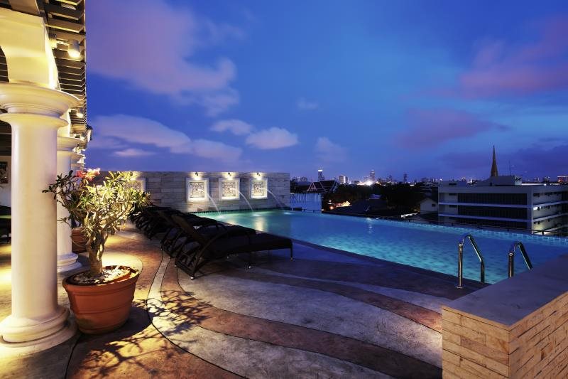 Chillax Resort 4