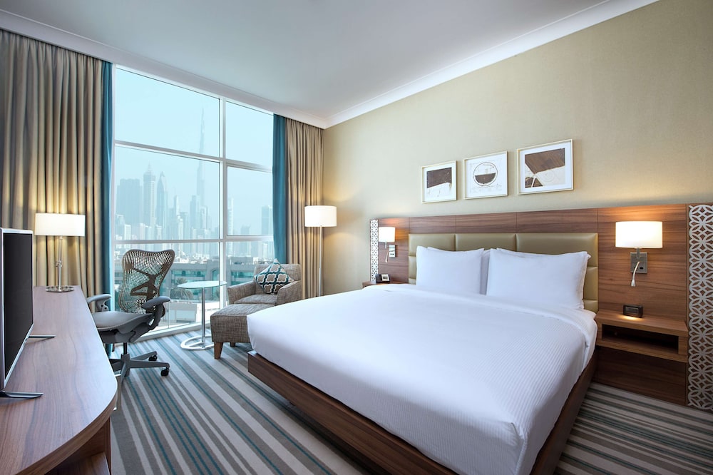 Hilton Garden Inn Dubai Jumeirah 11
