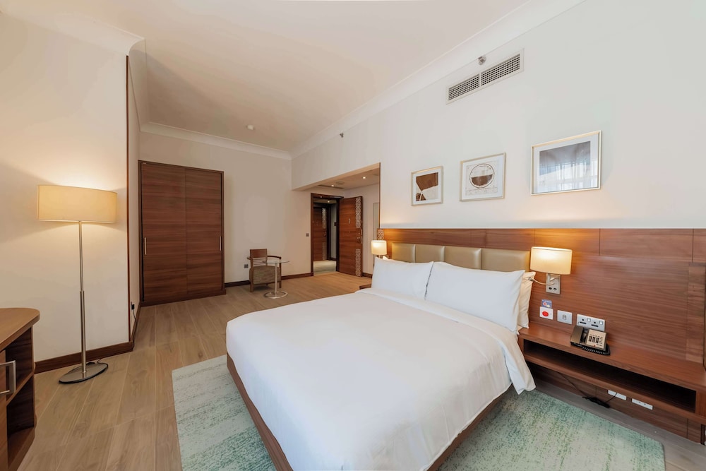 Hilton Garden Inn Dubai Jumeirah 24