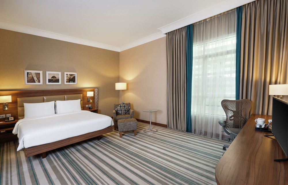 Hilton Garden Inn Dubai Jumeirah 14