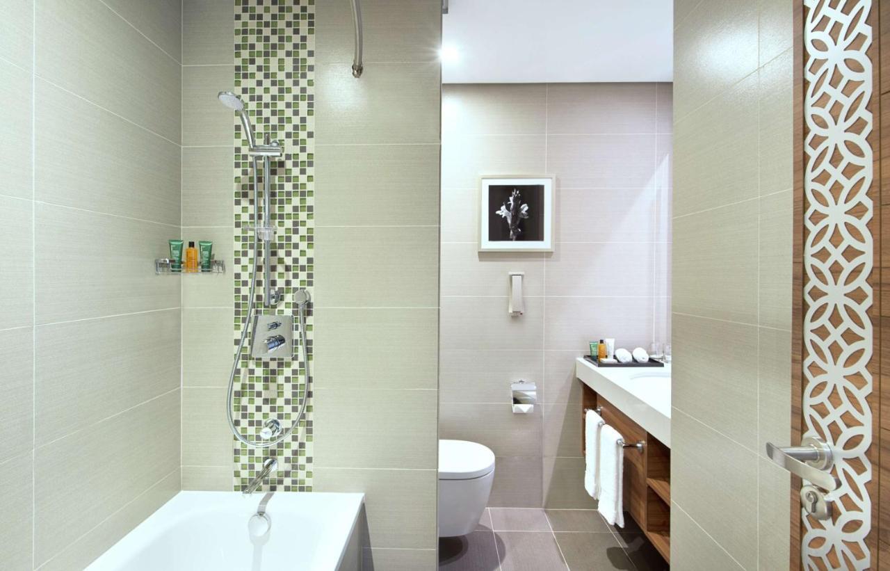 Hilton Garden Inn Dubai Deira 14