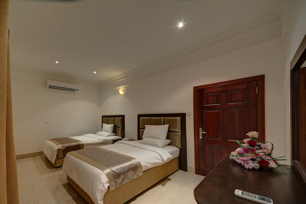 Hotel Royal Residence 16