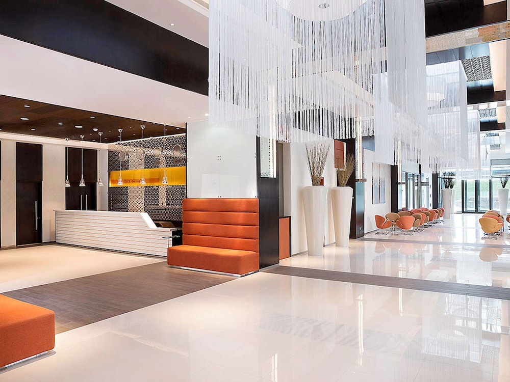 ibis One Central 1