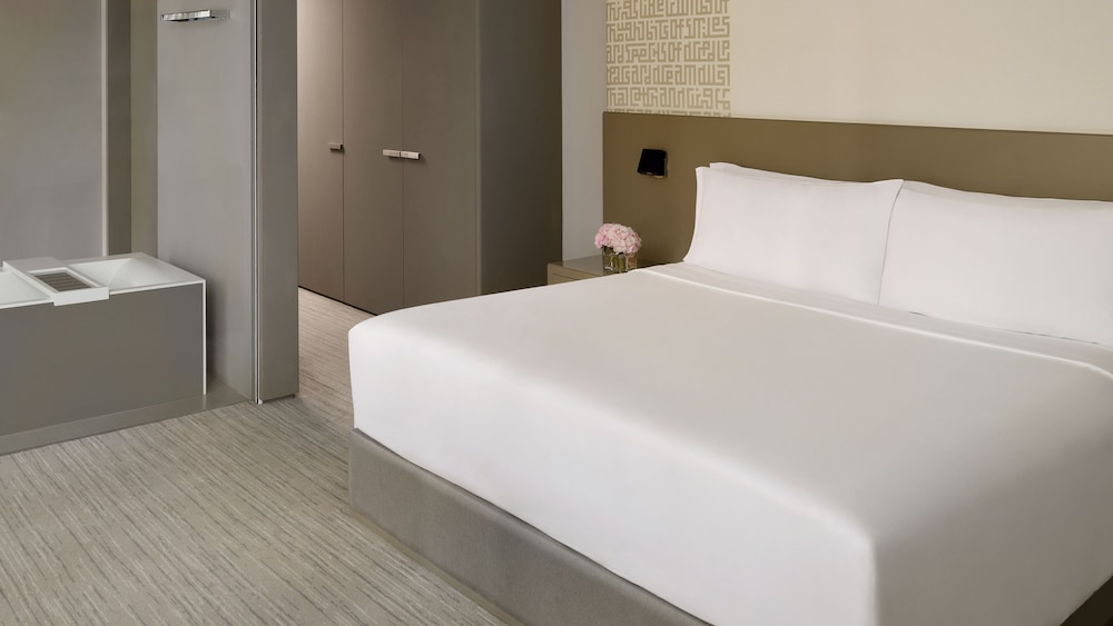 Intercontinental Dubai Marina 19