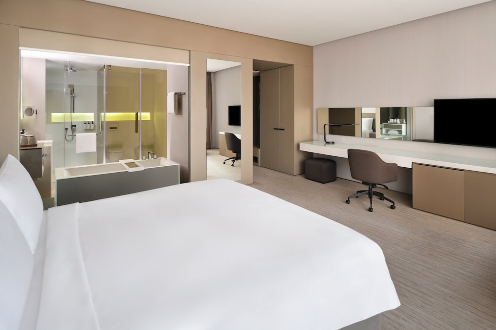 Intercontinental Dubai Marina 13