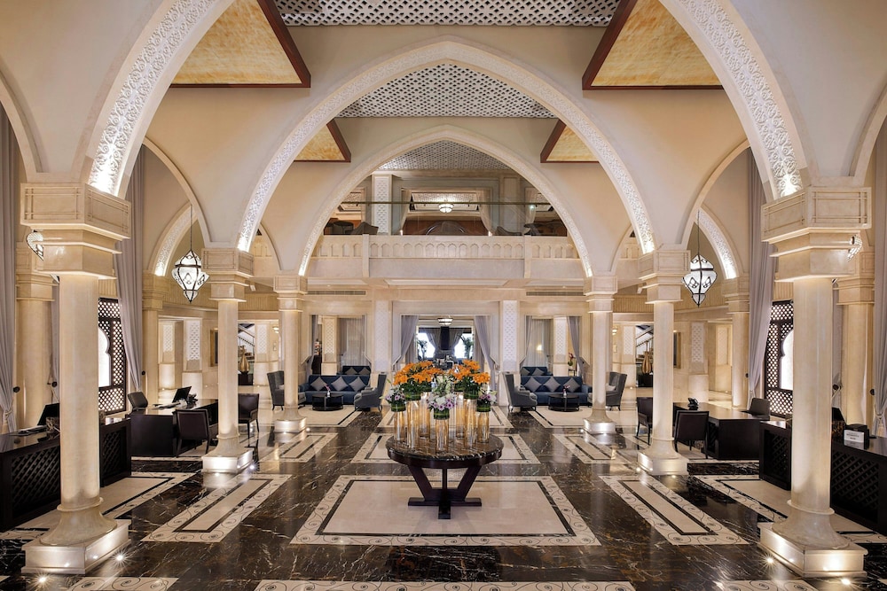 Sheraton Sharjah Beach Resort & Spa 2