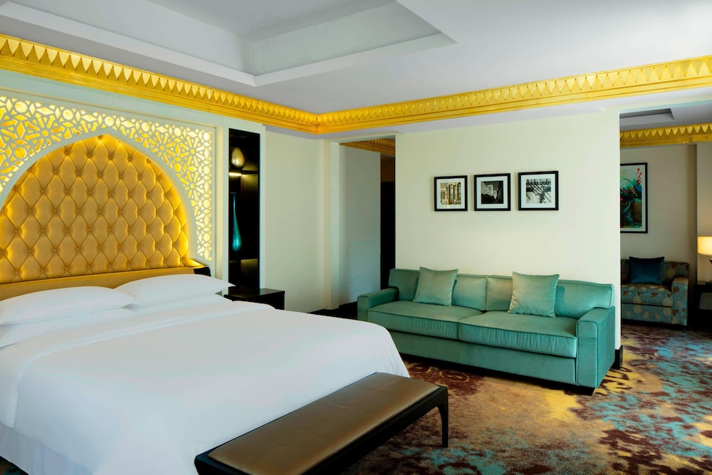 Sheraton Sharjah Beach Resort & Spa 18