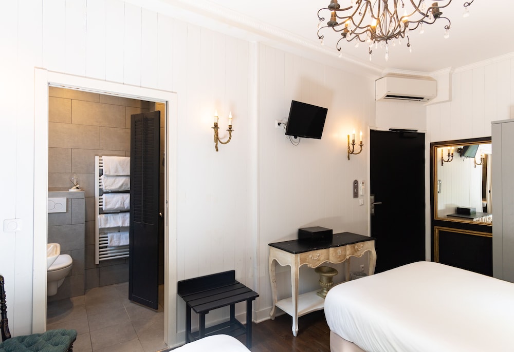 Hôtel L'Avre 22