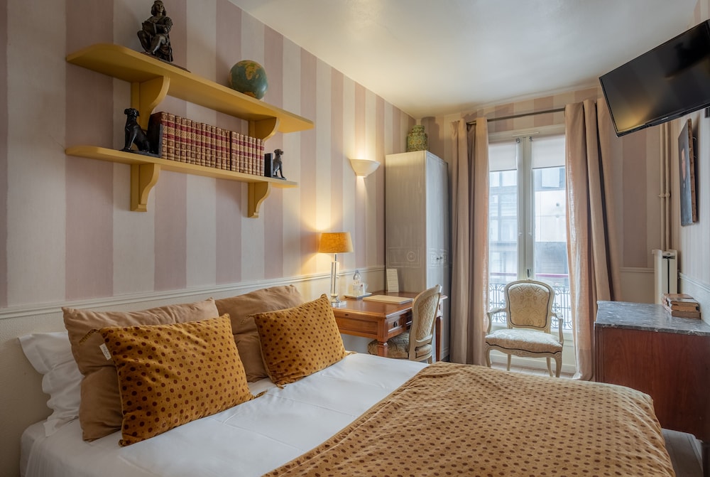 Hôtel L'Avre 10