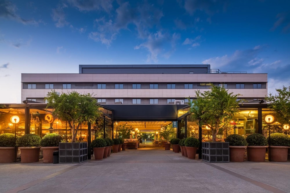 Hotel Aravaca Village 1