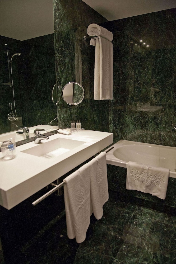 Hotel Aravaca Village 14