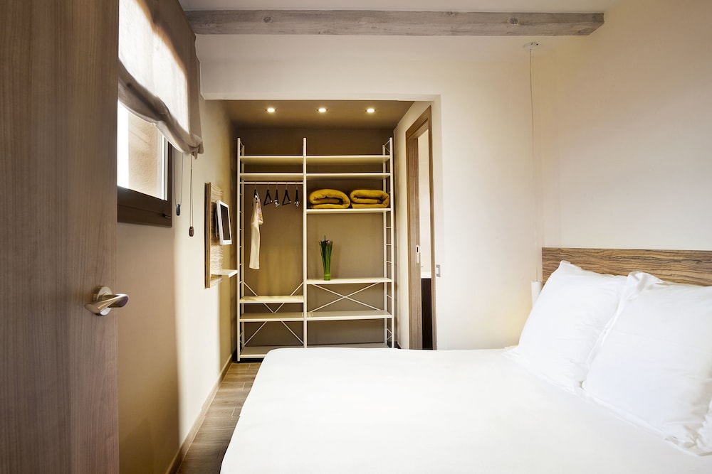 Barcelona Apartment Milà 1