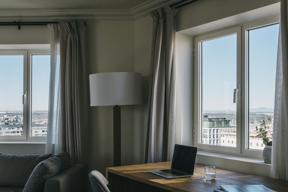 Dear Hotel 8