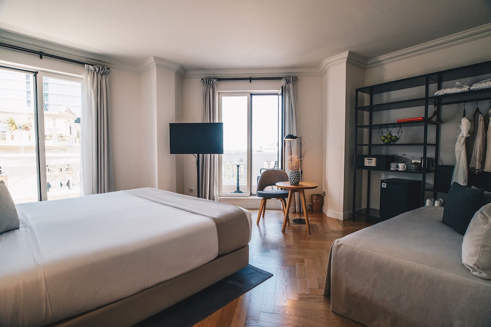 Dear Hotel 22