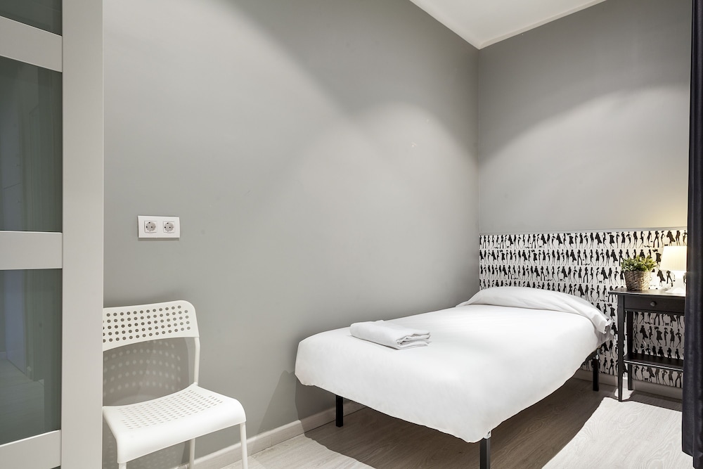 Fira Centric Apartments 10