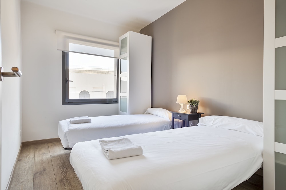Fira Centric Apartments 8