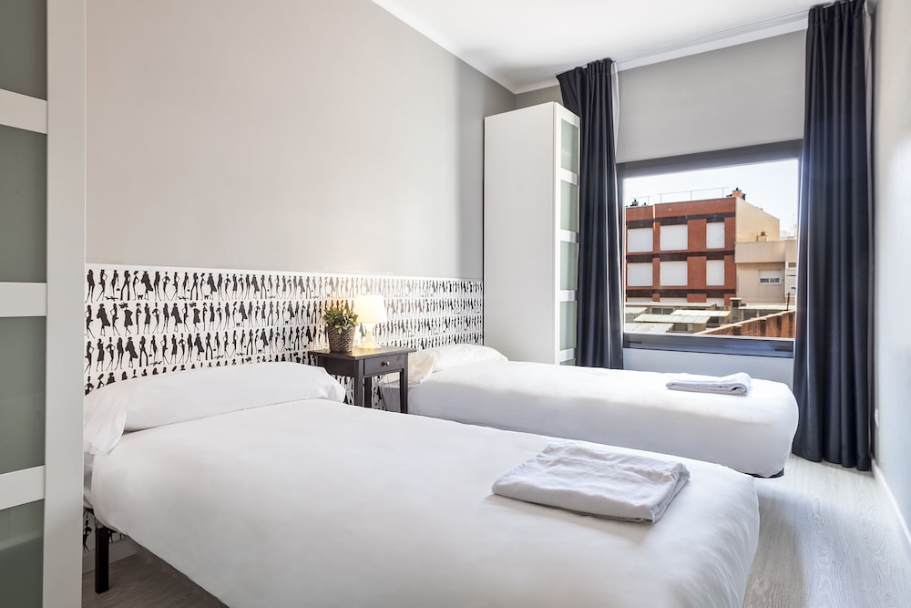 Fira Centric Apartments 9