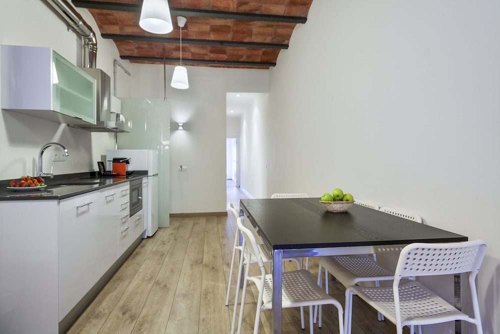 Fira Centric Apartments 21
