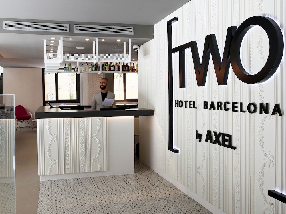 TWO Hotel Barcelona by Axel 3