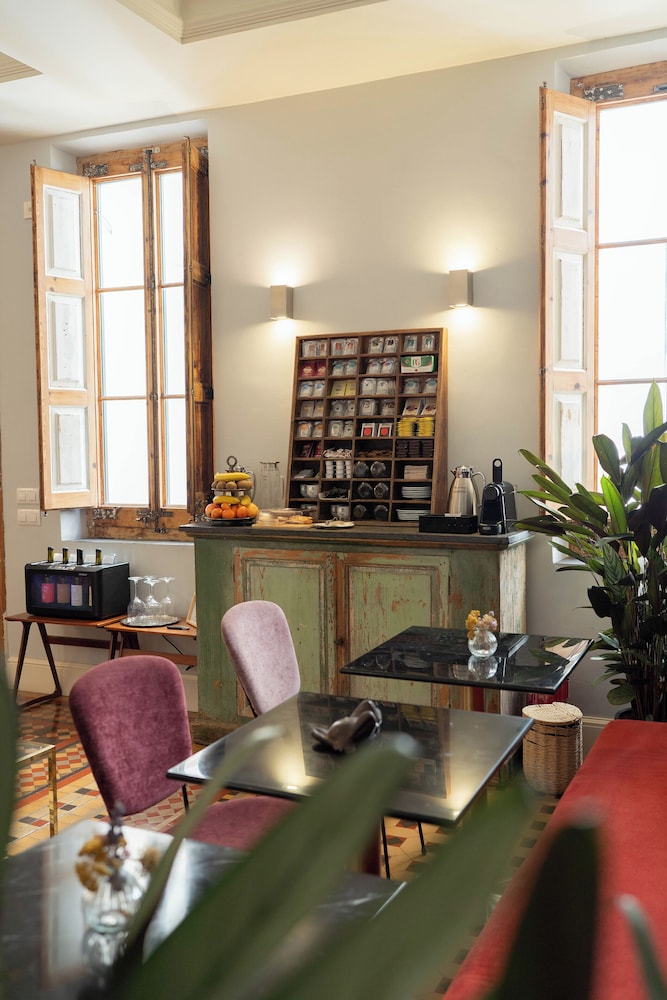 We Boutique Hotel 8