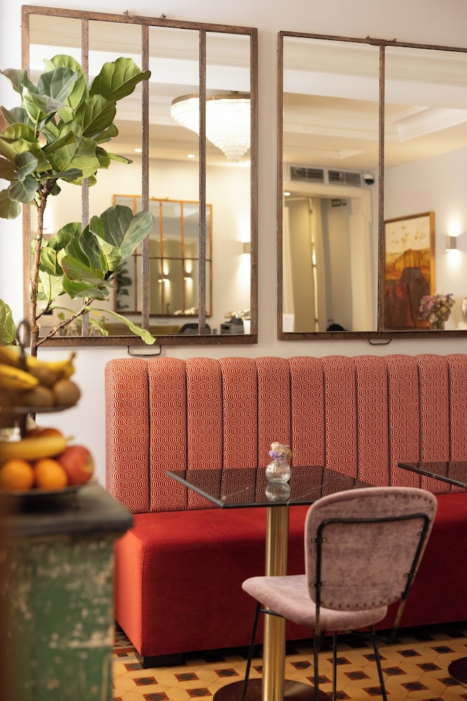 We Boutique Hotel 10
