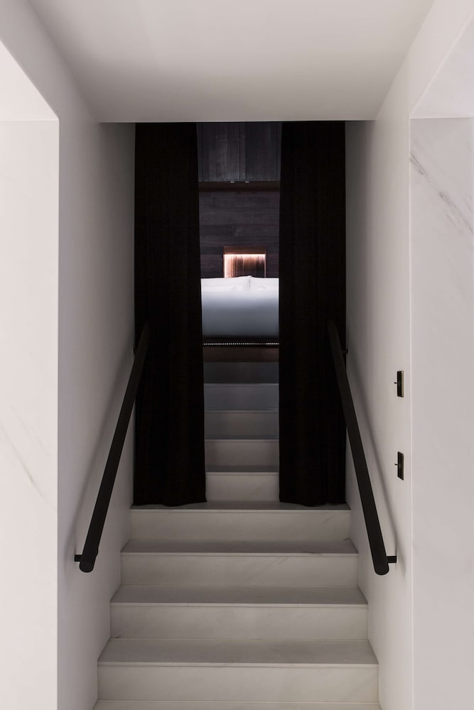 The Beaumont Mayfair 4