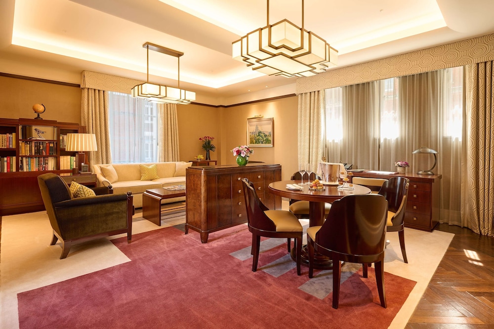 The Beaumont Mayfair 16