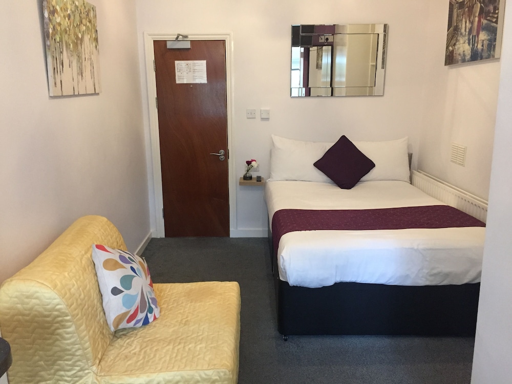 United Lodge Hotel and Apartments 12