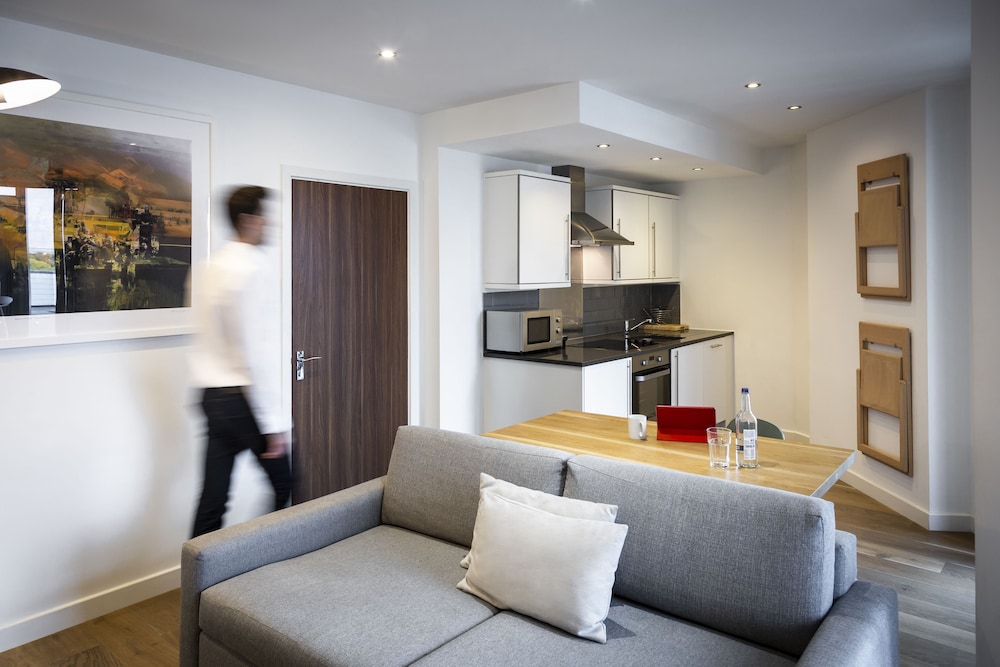 Aparthotel Adagio London Brentford 9