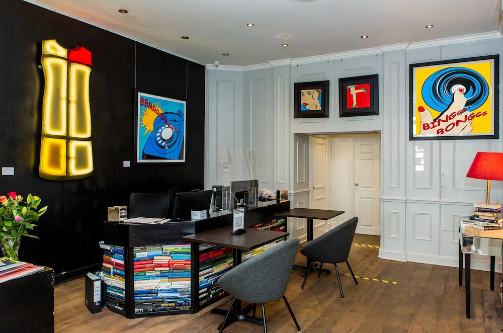 The Exhibitionist Hotel 14