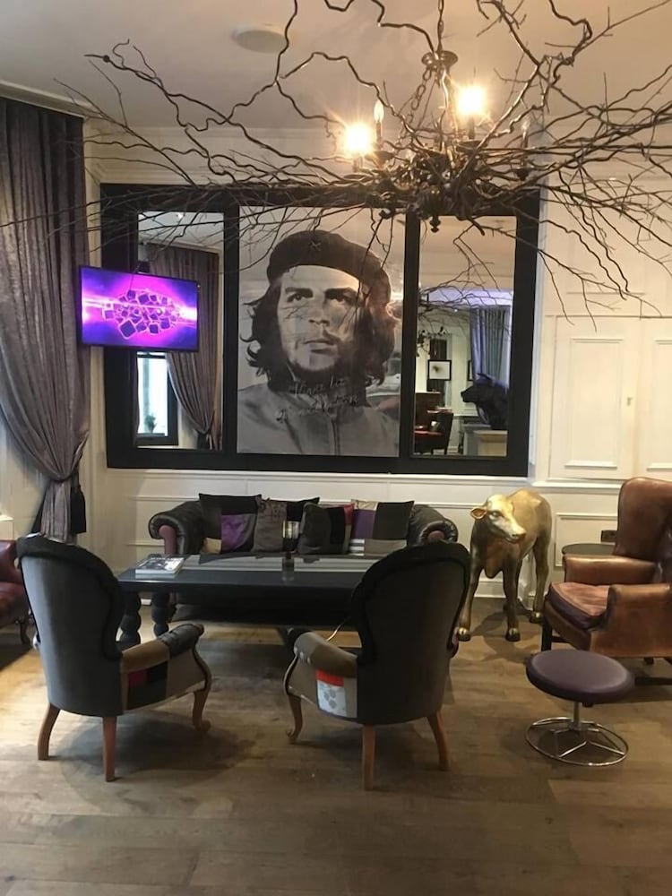 The Exhibitionist Hotel 6